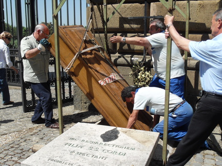 Cimitero di Frascati -  maggio 2009