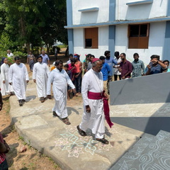 Mons. F. Antonisamy D. D, S.T.L, Vescovo di Kumbakonam, l’inaugurazione del nuovo edificio realizzato per i bambini emarginati (sordomuti).